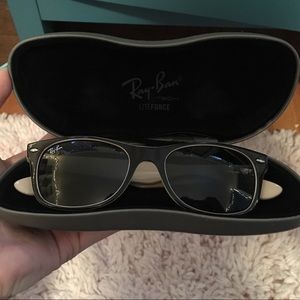 Ray-Ban New Wayfarer (Black/Cream)